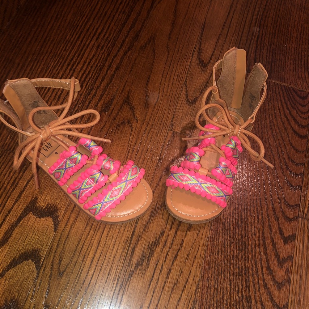 Baby gap sandals